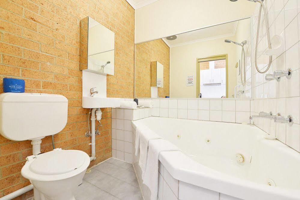 Cranbourne Motor Inn Ngoại thất bức ảnh